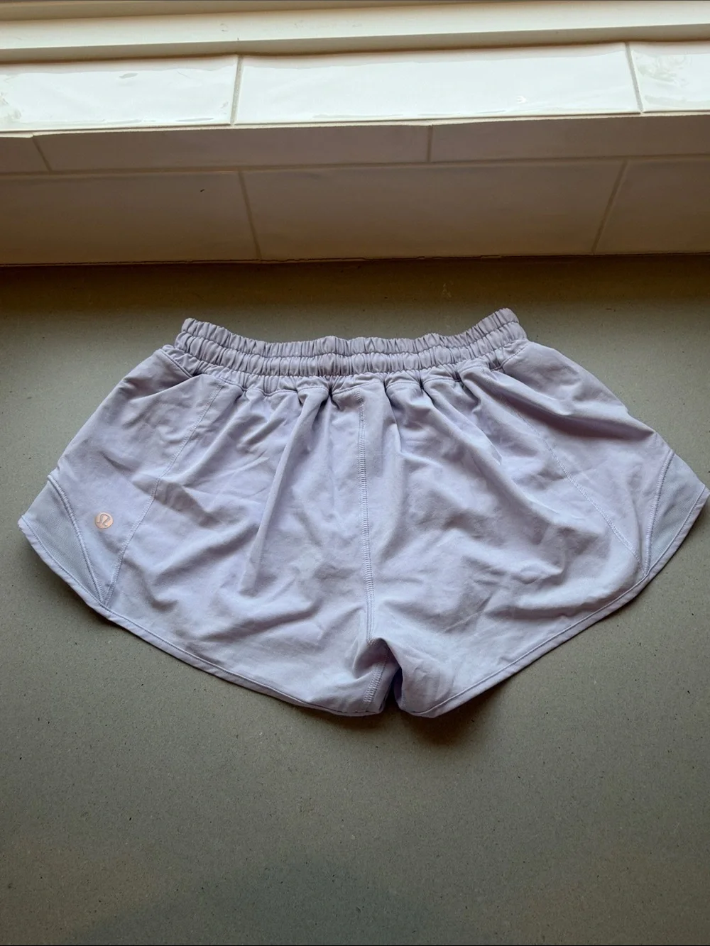lululemon athletica Light Lavender Hottie Hot 2.5